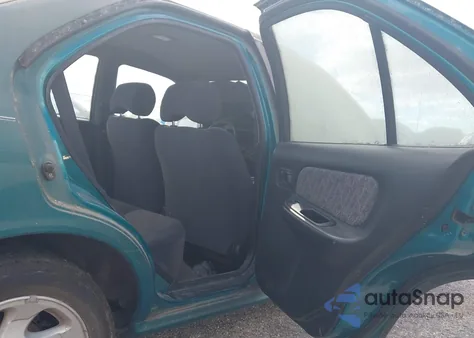 1999 Nissan Sentra Gxe/Xe z USA, uszkodzony, nr VIN 1N4AB41D2XC716582